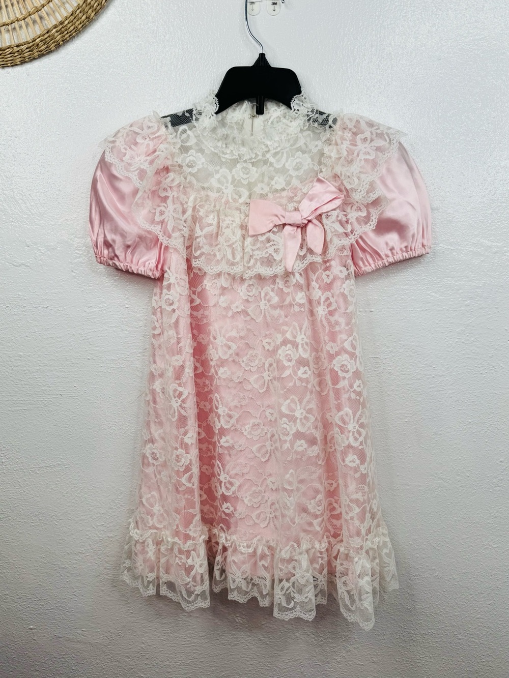 Vintage Girls Party Dress Pink Floral Lace Bow Puff Sleeves Size 4